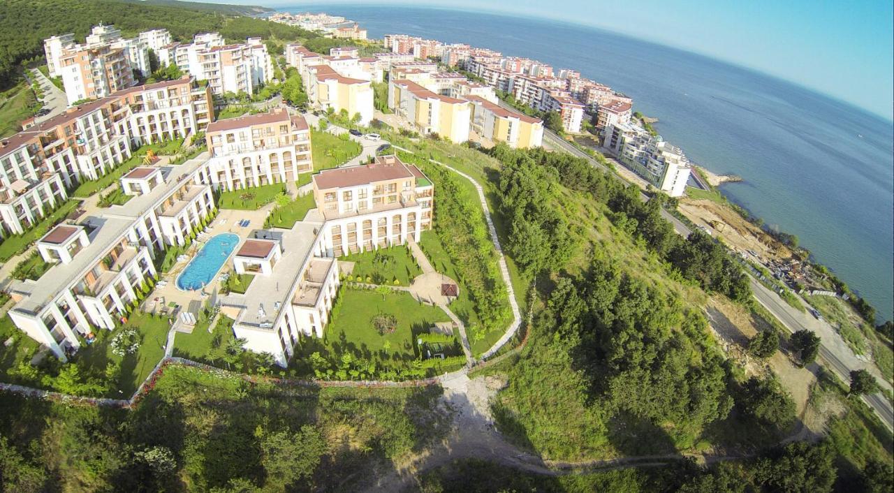 Fort Noks - Menada Apartments Sveti Vlas Exterior photo